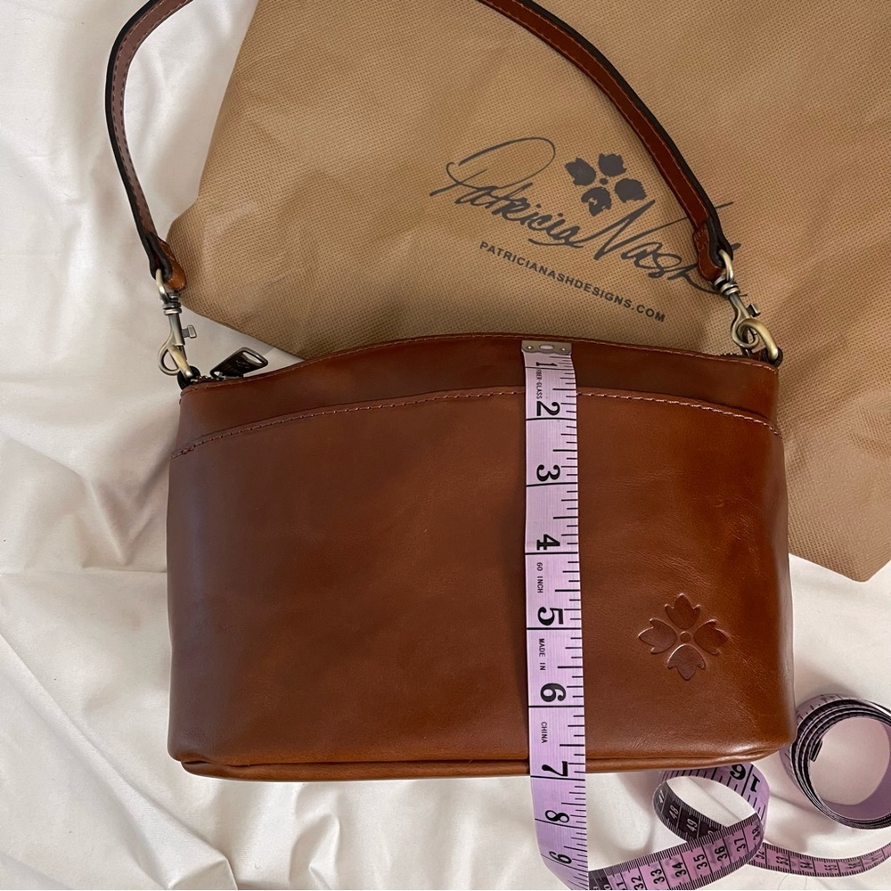 Patricia Nash Handbag - Picture 10 of 12